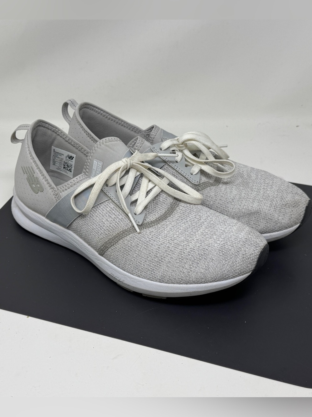 New Balance FuelCore Nergize V1 Sneaker WXNRGOH Overcast/White size 11